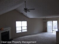 2040 Ivey Commons Rd photo'