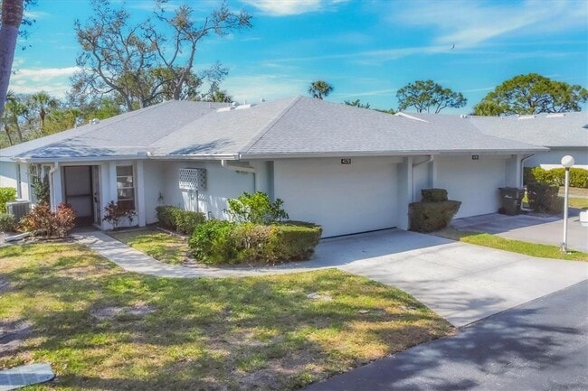 property at 4220 Center Pointe Ln