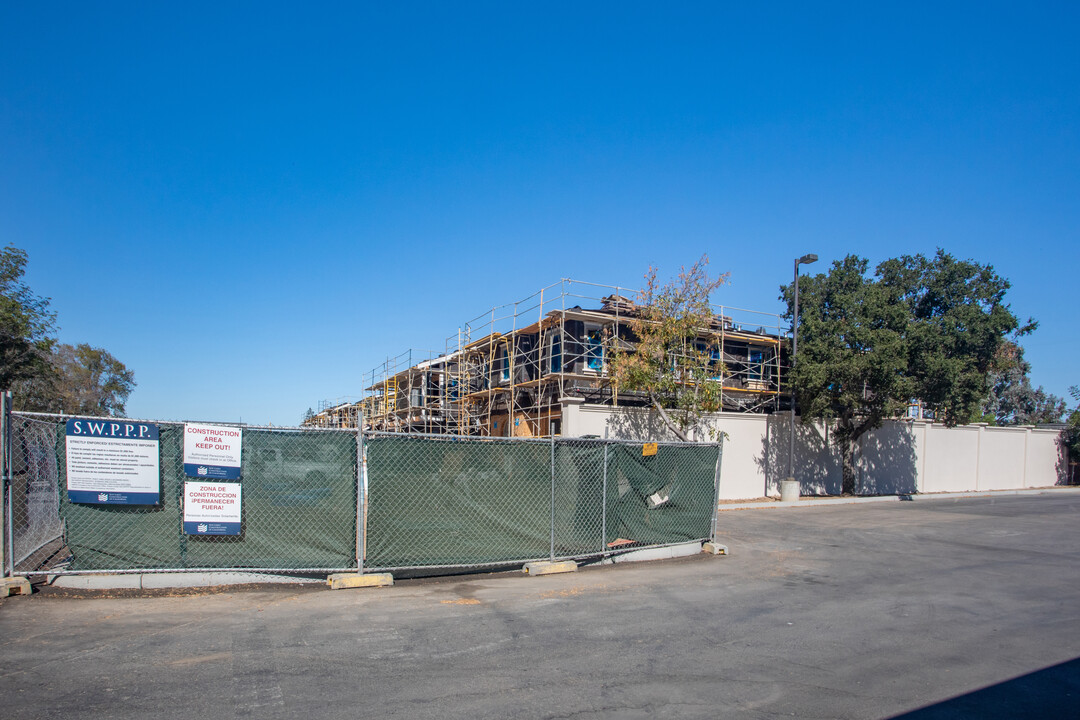 Rosewood at Camden Park in San Jose, CA - Building Photo