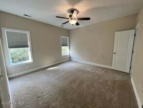 107 Ridge Rd in Hampstead, NC - Foto de edificio - Building Photo