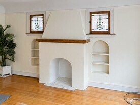 2625 W Berwyn Ave, Unit 2 in Chicago, IL - Building Photo