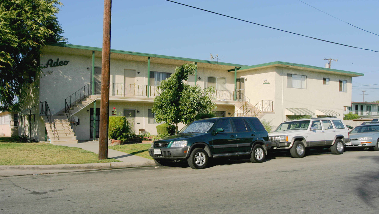 11528 Adco Ave in Downey, CA - Foto de edificio