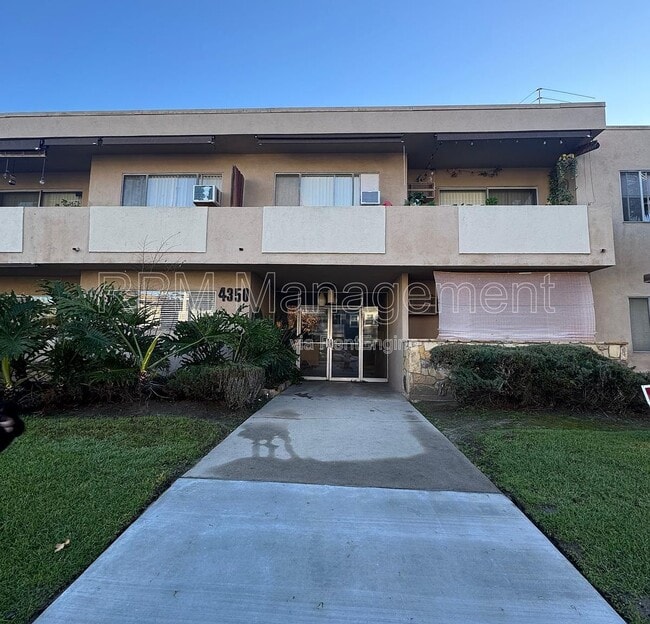 property at 4350 Troost Ave