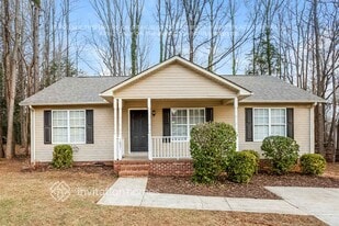 1631 Barbara Ann Cir in Kannapolis, NC - Building Photo
