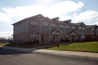 James Village in Hopkinsville, KY - Foto de edificio - Building Photo