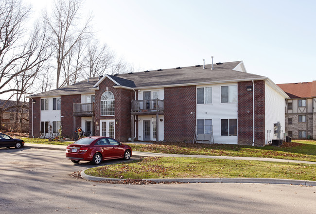 Madison Court Apartments in Clio, MI - Foto de edificio - Building Photo