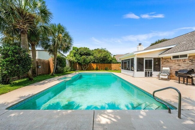 property at 408 Ridge Wood Cir