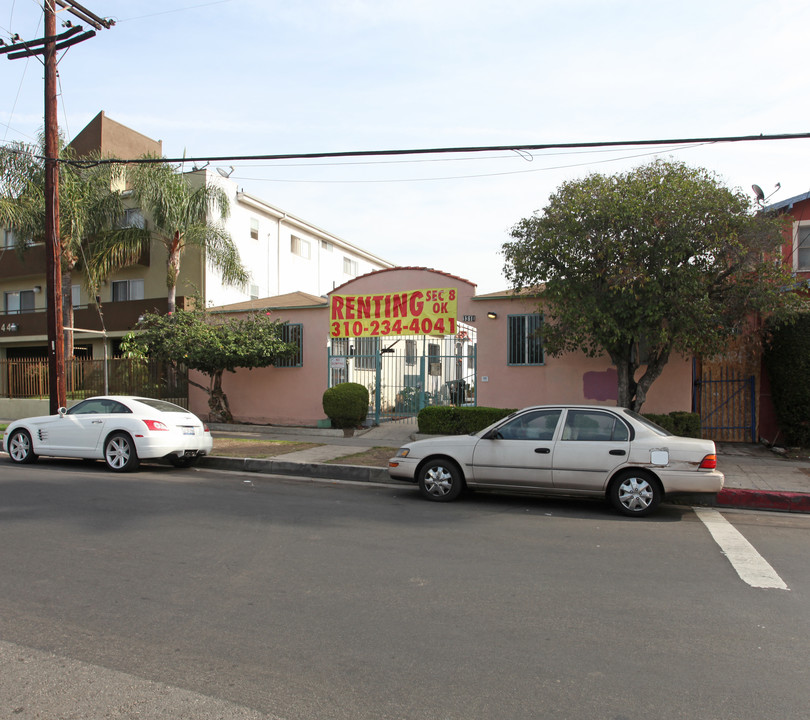 1318 N Serrano Ave in Los Angeles, CA - Building Photo