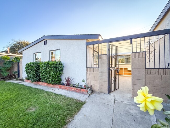 15246 Temple Ave in La Puente, CA - Building Photo - Building Photo