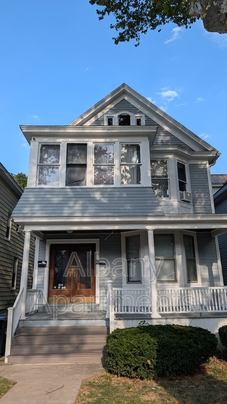 11 Alden Ave in Albany, NY - Building Photo - Building Photo