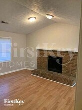 5370 Megan Rd in Stone Mountain, GA - Building Photo - Building Photo
