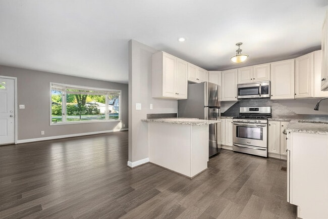 16340 S McGrath Dr in Plainfield, IL - Building Photo - Building Photo