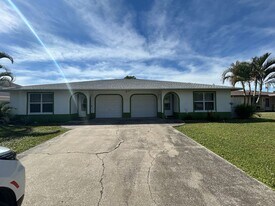 1228 SE 24th Ave in Cape Coral, FL - Building Photo