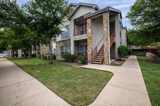 Eastside at 2201 in Austin, TX - Foto de edificio - Building Photo