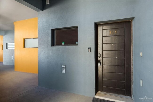 26 Travis St in Mission, TX - Building Photo - Building Photo