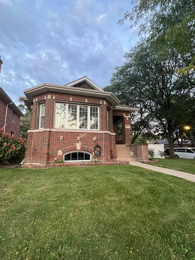 10357 S Campbell Ave in Chicago, IL - Building Photo - Building Photo