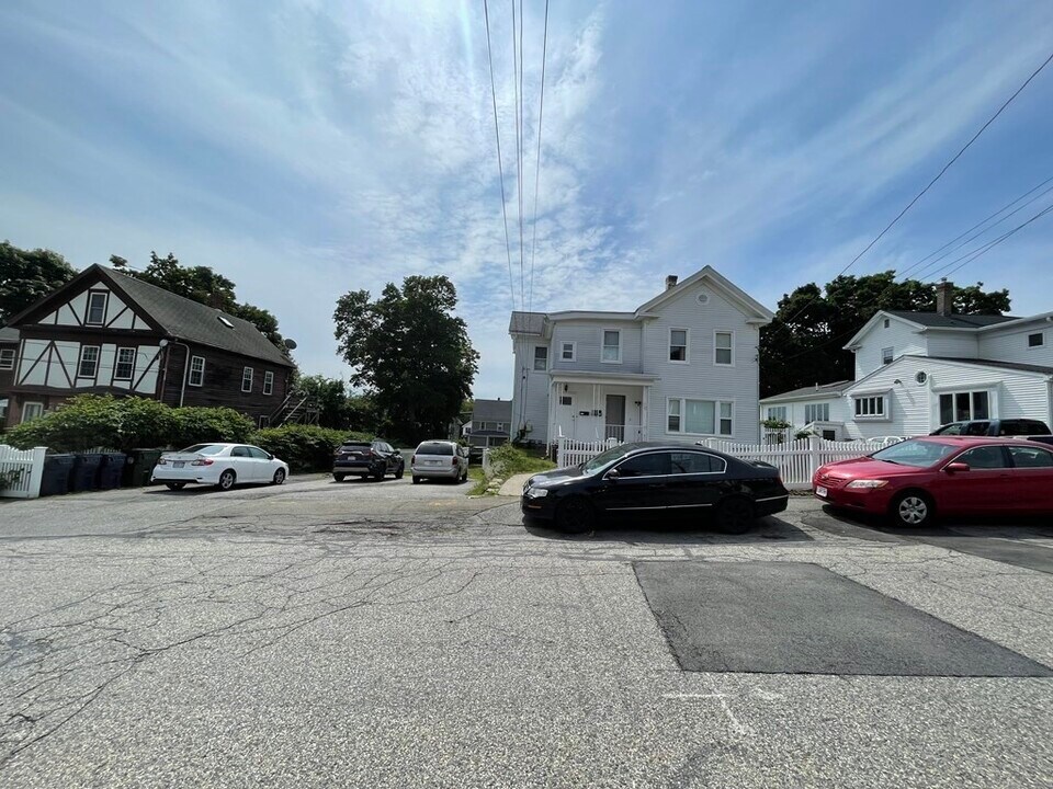 90 Prospect St-Unit -Basement in Marlborough, MA - Building Photo