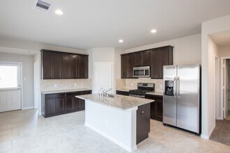 12111 Parade Park Pl in Houston, TX - Building Photo - Building Photo