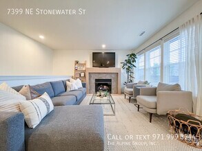 7399 NE Stonewater St in Hillsboro, OR - Foto de edificio - Building Photo
