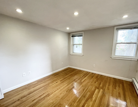 132 P St, Unit 1 in Boston, MA - Building Photo - Building Photo