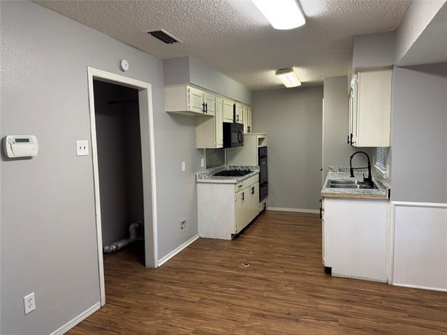 10422 Castlerock Dr in Dallas, TX - Building Photo - Building Photo