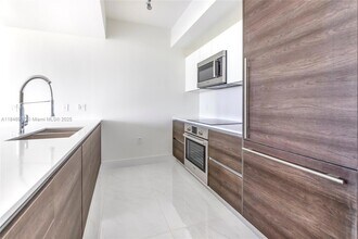 301 Altara Ave, Unit 733 in Coral Gables, FL - Building Photo - Building Photo