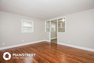 4423 Brooktree Dr in Charlotte, NC - Building Photo - Building Photo