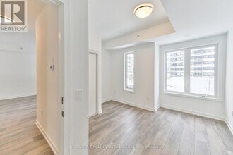 3069 Pharmacy Ave in Toronto, ON - Building Photo - Building Photo