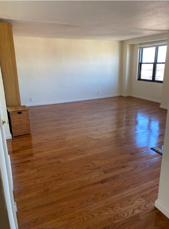 201 St Pauls Ave in Jersey City, NJ - Foto de edificio - Building Photo