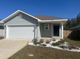 5269 Peach Dr in Milton, FL - Building Photo