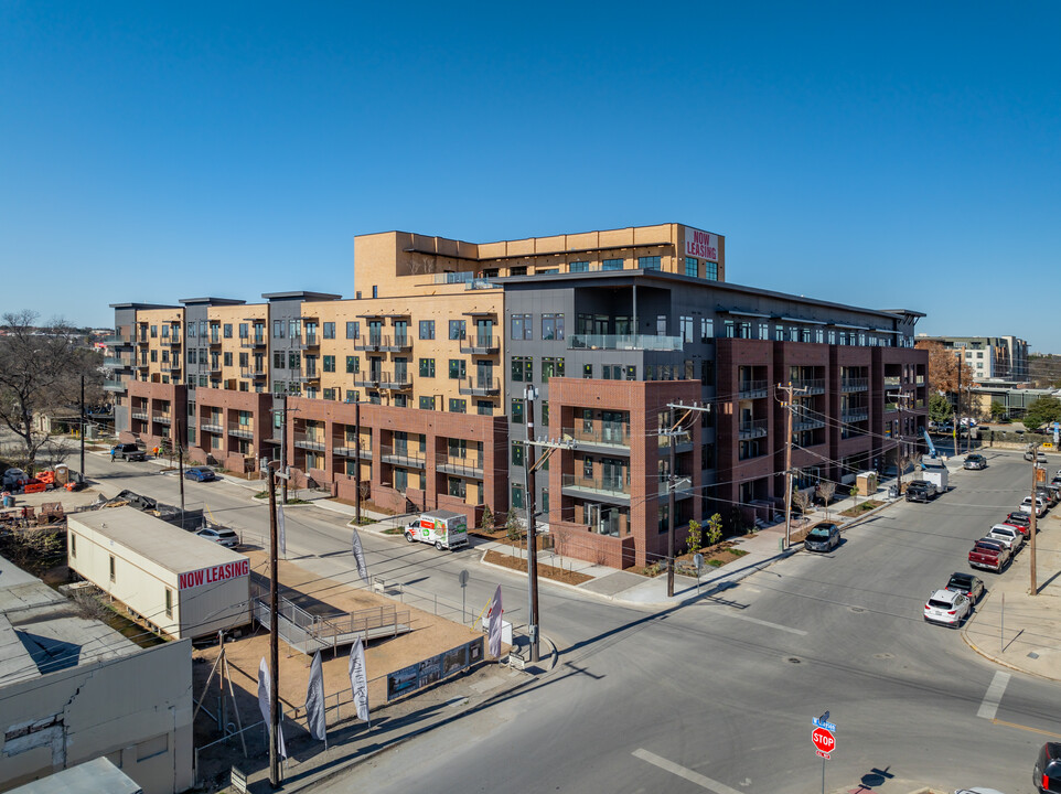 Josephine in San Antonio, TX - Building Photo