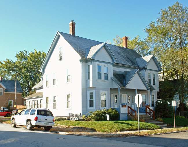 651-653 Silver St in Manchester, NH - Building Photo - Building Photo