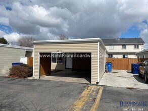 2278 W 4185 S in Salt Lake City, UT - Building Photo - Building Photo