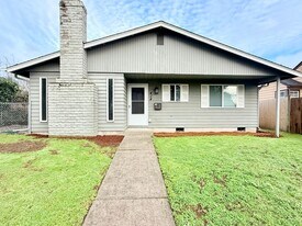 414 W 39th St in Vancouver, WA - Building Photo