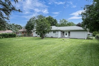 2213 N Mason St in Appleton, WI - Building Photo - Building Photo