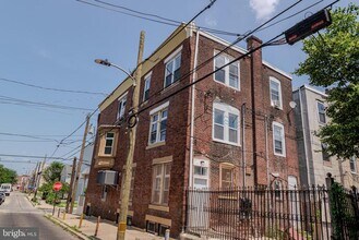 1920 W Berks St in Philadelphia, PA - Building Photo - Building Photo