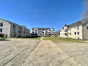 1120 Reed St in Grinnell, IA - Foto de edificio - Building Photo