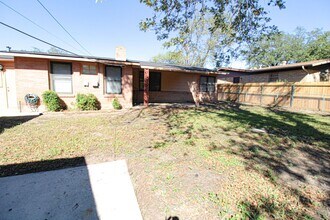 434 Cosgrove St in San Antonio, TX - Building Photo - Building Photo