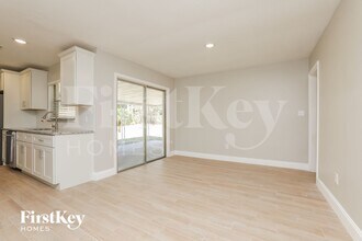 7033 Crestlake Dr in Orlando, FL - Building Photo - Building Photo