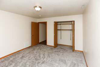 Westlake Townhomes Apartments in Fargo, ND - Foto de edificio - Interior Photo