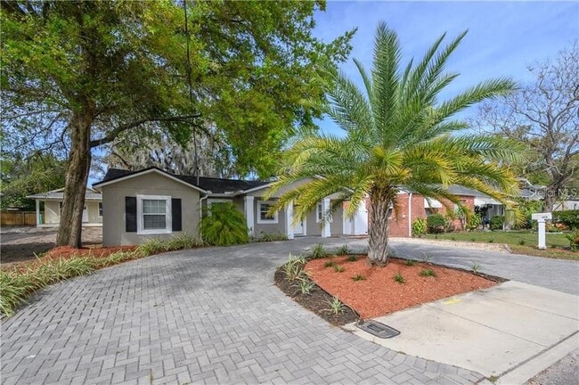 1414 E Idlewild Ave in Tampa, FL - Building Photo - Building Photo