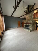 19 Baldwin Rd in Norwalk, CT - Building Photo - Building Photo