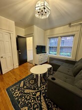 9 Champney Pl, Unit 1 in Boston, MA - Building Photo - Building Photo