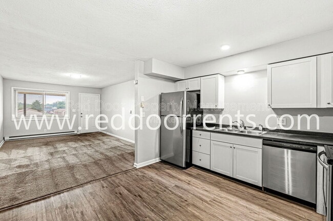 10309 Medallion Dr in Indianapolis, IN - Building Photo - Building Photo