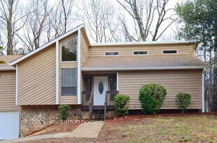 6601 Valley Hill Dr in Mableton, GA - Building Photo