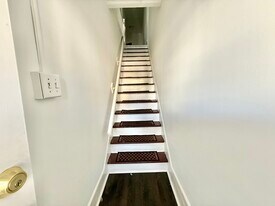 519 Brooks St in Bridgeport, CT - Building Photo