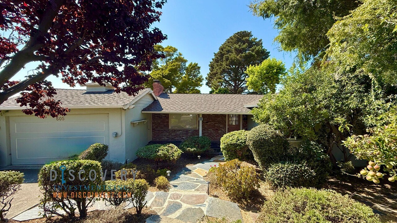 605 Colusa Ave in El Cerrito, CA - Building Photo