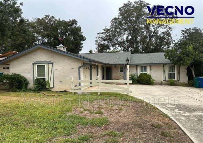 property at 3643 Richwood Dr