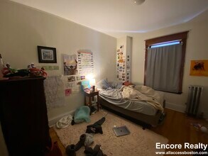 126 Englewood Ave, Unit 2 in Boston, MA - Building Photo - Building Photo