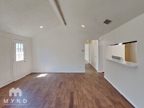 11903 Garden Terrace Dr in Dallas, TX - Foto de edificio - Building Photo